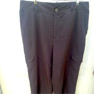 Women’s Chaps size 12 black sheer cargo pants. EUC
